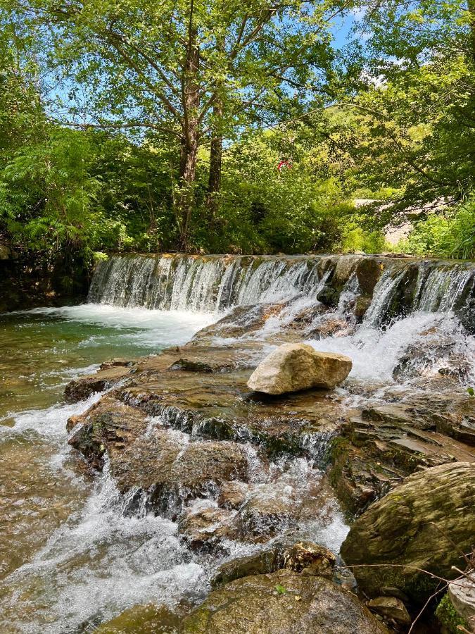 Tente Lodge En Pleine Nature Sumène Екстериор снимка